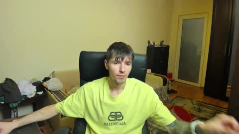 Snapshot of awesome_justin chatting on 09-11-25, 08:20 Justin online show from 09-11-25, 08:20