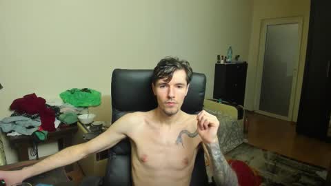 Snapshot of awesome_justin chatting on 11-05-25, 07:03 Justin online show from 11-05-25, 07:03