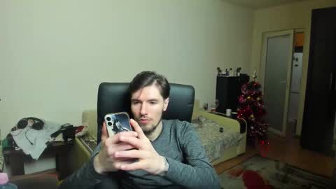 Snapshot of awesome_justin chatting on 12-17-25, 12:38 Justin online show from 12-17-25, 12:38