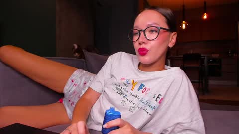 Awgustina online show from 12-04-24, 01:53