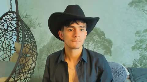 Snapshot of axel_draven chatting on 11-12-25, 11:10 axel_draven online show from 11-12-25, 11:10