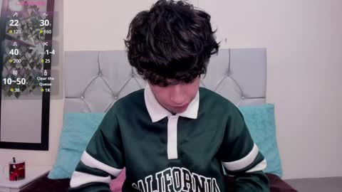 Axel Evanss online show from 01-20-25, 01:32