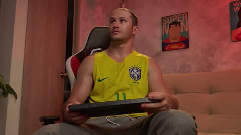 Axel Fairchaild online show from 02-15-26, 01:20