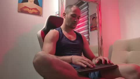 Snapshot of axel_fairchaild chatting on 06-20-26, 01:14 Axel Fairchaild online show from 06-20-26, 01:14