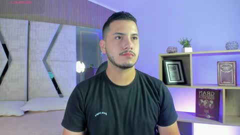 axel_grey_ online show from 04-28-26, 12:32