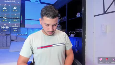 axel_grey_ online show from 06-04-26, 05:13