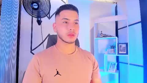 axel_grey_ online show from 06-14-26, 05:09