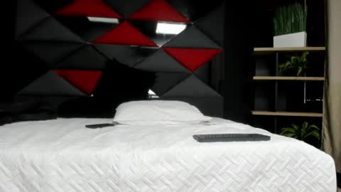 axel_hendrick online show from 04-28-26, 02:00