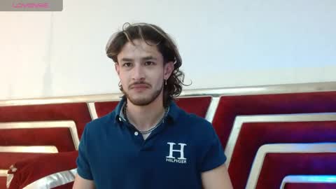 Axel  online show from 04-21-26, 02:51