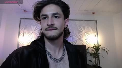 Axel  online show from 04-29-26, 02:43