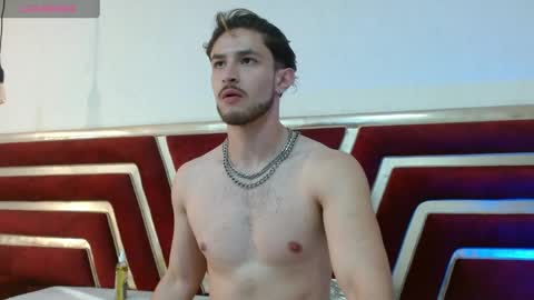Axel  online show from 05-07-26, 12:38