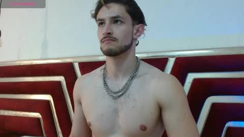 Axel  online show from 05-21-26, 01:01