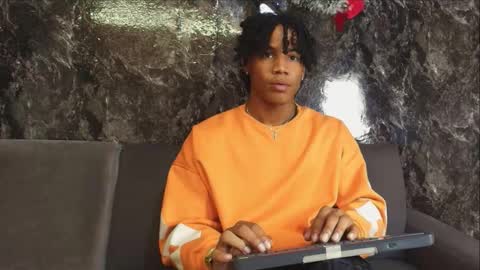 AXEL SILVA online show from 12-21-25, 12:45