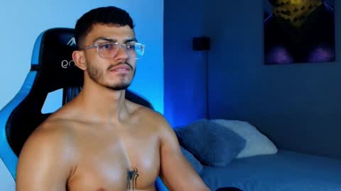 axel stein NEW ACCOUNT online show from 02-04-25, 06:46