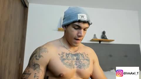 Snapshot of axel_taylor21 chatting on 02-24-26, 06:11 INDEPENDENT MODEL online show from 02-24-26, 06:11