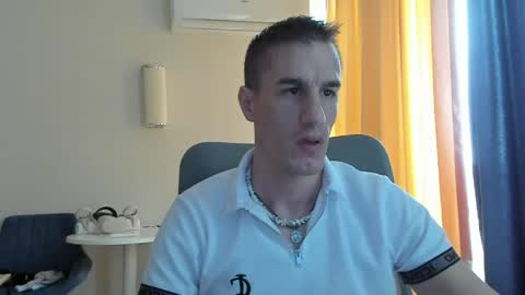 Snapshot of axl_fx chatting on 05-16-26, 09:50 Axl online show from 05-16-26, 09:50