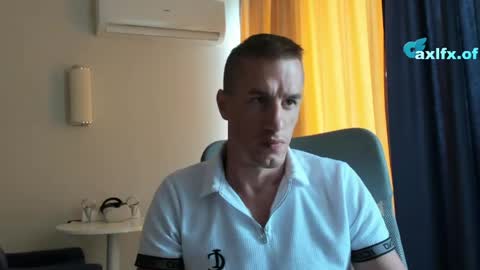 Snapshot of axl_fx chatting on 06-02-26, 07:54 Axl online show from 06-02-26, 07:54