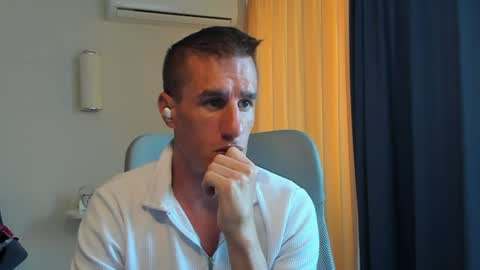Snapshot of axl_fx chatting on 06-11-26, 02:53 Axl online show from 06-11-26, 02:53