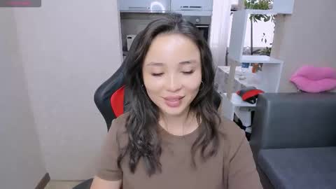 Snapshot of aya_moon chatting on 09-15-25, 04:56 Aya Moon online show from 09-15-25, 04:56