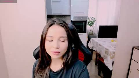 Snapshot of aya_moon chatting on 11-04-25, 05:28 Aya Moon online show from 11-04-25, 05:28