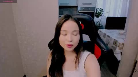 Snapshot of aya_moon chatting on 11-21-25, 05:06 Aya Moon online show from 11-21-25, 05:06