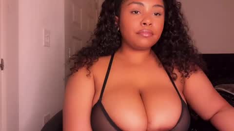 Snapshot of ayacolada chatting on 05-06-26, 05:46 Aya online show from 05-06-26, 05:46