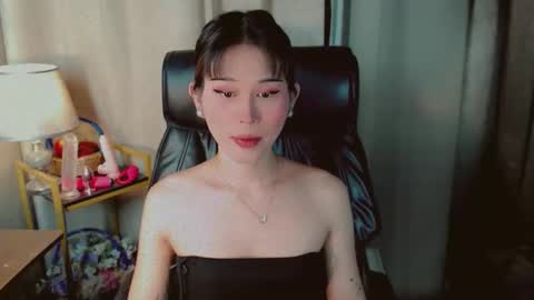 AYAHOSHILOVESYOU online show from 05-20-26, 06:47