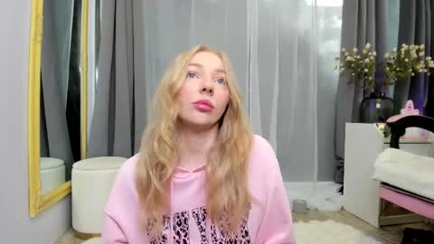 SundyRose online show from 03-01-26, 07:32