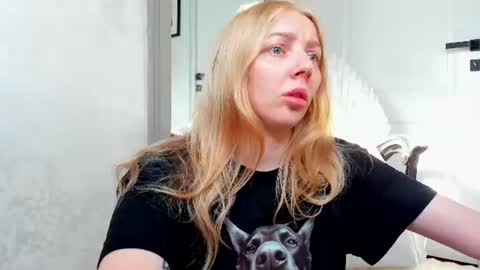 SundyRose online show from 08-10-26, 05:00