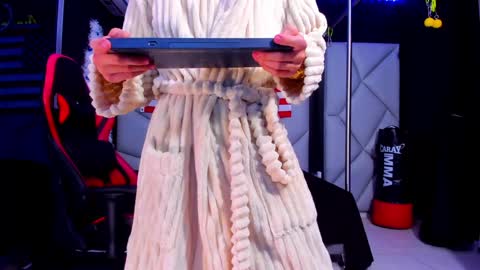 Ayden Miller online show from 01-06-25, 02:04