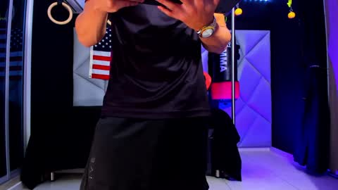 Ayden Miller online show from 02-03-25, 01:41