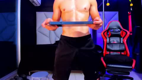 Ayden Miller online show from 02-18-25, 04:16