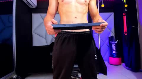 Ayden Miller online show from 02-19-25, 01:28