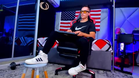 Ayden Miller online show from 09-10-25, 05:02