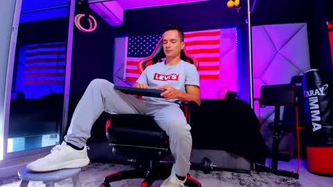 Ayden Miller online show from 09-16-25, 02:18