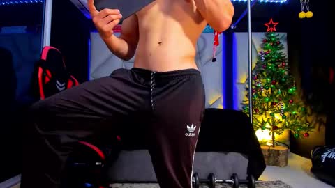 Ayden Miller online show from 12-14-25, 01:22