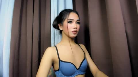 Snapshot of ayicum chatting on 04-04-26, 01:41 ur lovely ayi online show from 04-04-26, 01:41