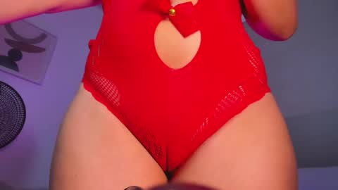 Alyda Jaramillo online show from 04-17-26, 08:45