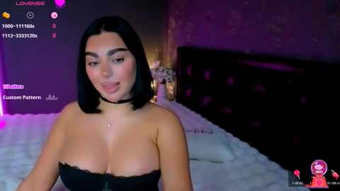  Ayla Demir  online show from 11-09-25, 10:41