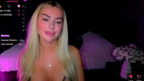  Ayla Demir  online show from 06-18-26, 08:13