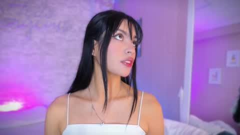 Snapshot of ayla_lux chatting on 12-18-25, 04:07 Ayla online show from 12-18-25, 04:07