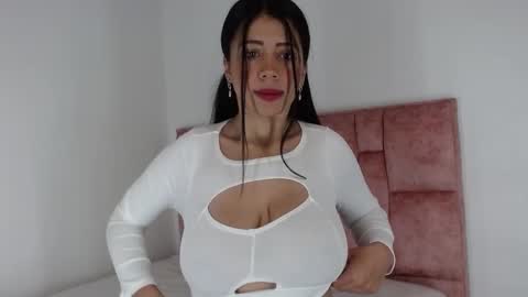 Snapshot of aylasophia_ chatting on 12-07-24, 10:23 Ayla Sophia online show from 12-07-24, 10:23