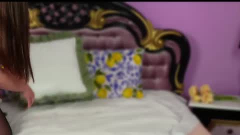 Snapshot of aylawhisper chatting on 06-12-26, 06:29 Ayla online show from 06-12-26, 06:29