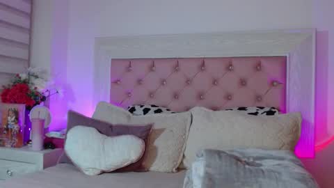 AYLEEN    online show from 03-15-26, 04:18