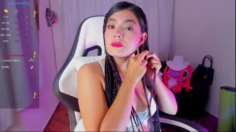 Snapshot of aylenmiller_ chatting on 02-18-26, 03:13 Aylen online show from 02-18-26, 03:13