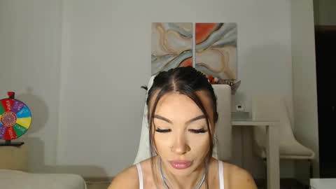 Snapshot of aylinhoney chatting on 03-09-25, 01:46 Aylin online show from 03-09-25, 01:46