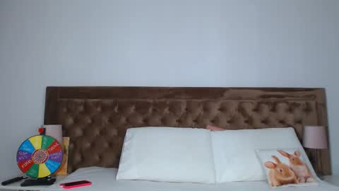 Snapshot of aylinhoney chatting on 09-17-25, 01:07 Aylin online show from 09-17-25, 01:07