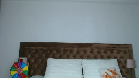 Snapshot of aylinhoney chatting on 10-13-25, 02:00 Aylin online show from 10-13-25, 02:00