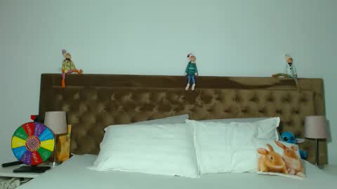 Snapshot of aylinhoney chatting on 11-14-25, 05:06 Aylin online show from 11-14-25, 05:06