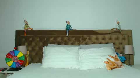 Snapshot of aylinhoney chatting on 11-17-25, 04:40 Aylin online show from 11-17-25, 04:40